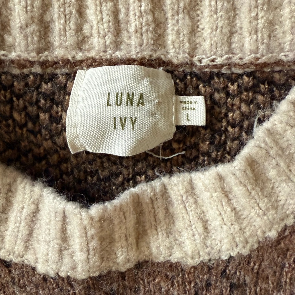 Luna Ivy Brown Bear Sweater Size L - Picture 3 of 4